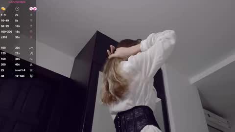 Snapshot of helenharmony chatting on 01.15.26 helenharmony online show from 01.15.26