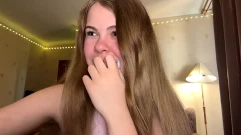Chloe online show from 05.08.26