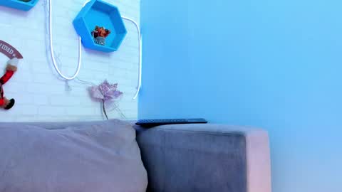 Snapshot of helenn_monroy1 chatting on 12.11.24    online show from 12.11.24