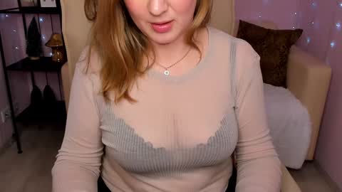 Snapshot of helens_lov chatting on 01.16.25 Helen online show from 01.16.25