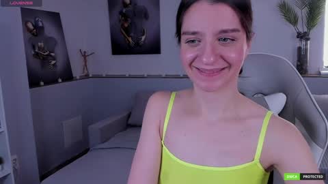 Helen online show from 02.05.25