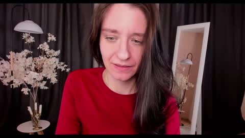 Snapshot of helentasty_ chatting on 02.12.25 Helen online show from 02.12.25