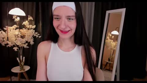 Helen online show from 02.13.25