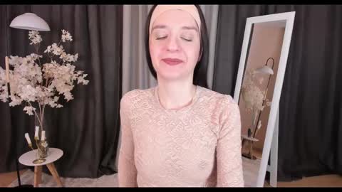 Helen online show from 02.24.25