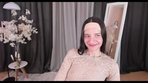 Helen online show from 02.24.25