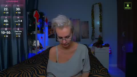 Helga online show from 12.28.24