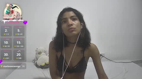 Helia Transfem and Amy online show from 01.05.25