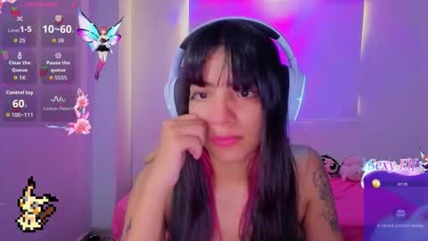 Snapshot of helia_n_amy chatting on 02.09.26 Helia Transfem and Amy online show from 02.09.26