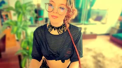 Heliconia online show from 05.21.26