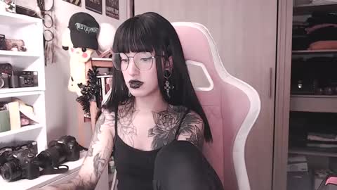 cher online show from 10.11.25