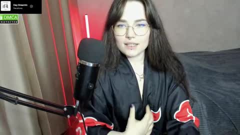 Snapshot of hell_hotline chatting on 02.20.25 Red online show from 02.20.25