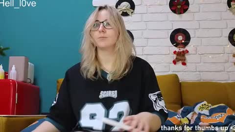 Snapshot of hell_l0ve chatting on 01.01.25 Anastasiia  online show from 01.01.25
