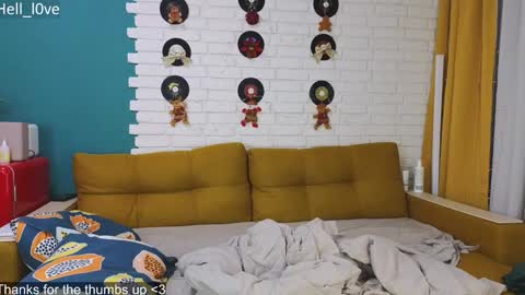 Snapshot of hell_l0ve chatting on 01.04.25 Anastasiia  online show from 01.04.25
