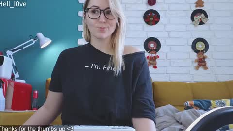 Snapshot of hell_l0ve chatting on 02.01.25 Anastasiia  online show from 02.01.25