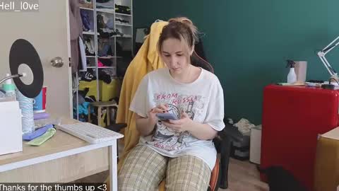 Snapshot of hell_l0ve chatting on 03.10.25 Anastasiia  online show from 03.10.25