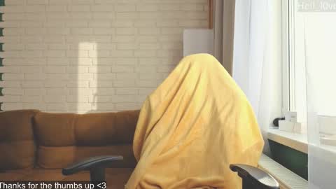 Snapshot of hell_l0ve chatting on 10.15.25 Anastasiia  online show from 10.15.25