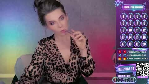 Snapshot of hell_on_heels_ chatting on 05.29.26 - show loyalty and subscribe - online show from 05.29.26