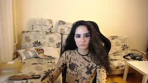 Snapshot of hella_helen chatting on 07.16.26 Helen online show from 07.16.26
