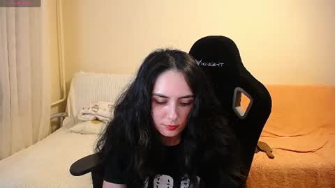 Snapshot of hella_helen chatting on 07.23.26 Helen online show from 07.23.26