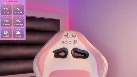 hellen__smith_ online show from 03.27.26