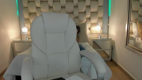 Snapshot of hellen_amazing chatting on 01.23.25 hellen_amazing online show from 01.23.25