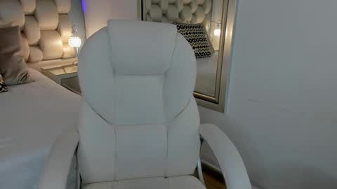 Snapshot of hellen_amazing chatting on 02.27.25 hellen_amazing online show from 02.27.25