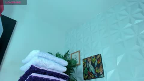 Snapshot of hellen_sky_ chatting on 09.08.25 hellen online show from 09.08.25