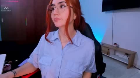 Snapshot of hellena_1 chatting on 04.08.26 Juliet online show from 04.08.26