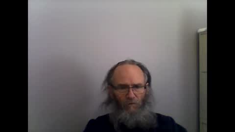 Snapshot of helopilot01 chatting on 12.01.24 helopilot01 online show from 12.01.24