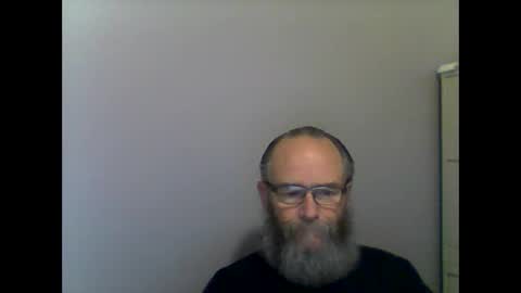 Snapshot of helopilot01 chatting on 12.01.24 helopilot01 online show from 12.01.24