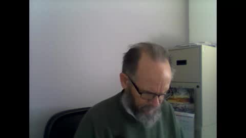 Snapshot of helopilot01 chatting on 01.11.25 helopilot01 online show from 01.11.25