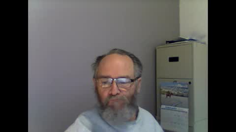 Snapshot of helopilot01 chatting on 02.16.25 helopilot01 online show from 02.16.25