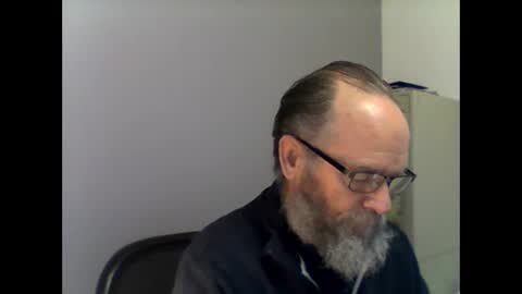 Snapshot of helopilot01 chatting on 03.02.25 helopilot01 online show from 03.02.25