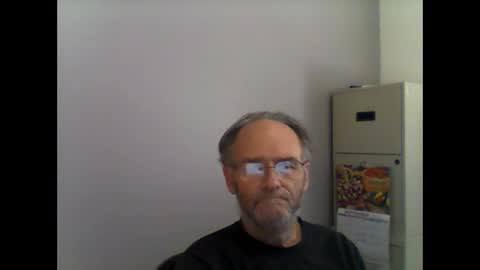Snapshot of helopilot01 chatting on 09.11.25 helopilot01 online show from 09.11.25