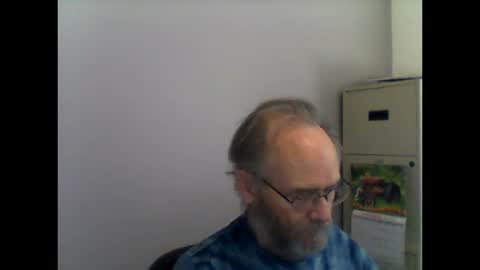 Snapshot of helopilot01 chatting on 10.12.25 helopilot01 online show from 10.12.25