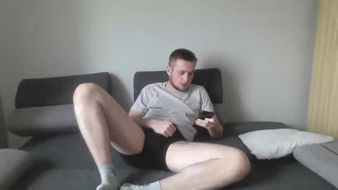 Snapshot of helpfynes chatting on 04.30.26 helpfynes online show from 04.30.26