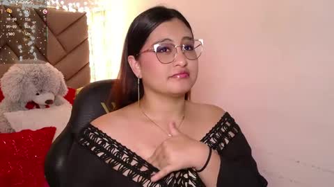 Snapshot of heluejamil chatting on 03.01.26 Zahira online show from 03.01.26