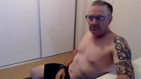 hempie1973 online show from 11.12.25