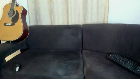 henrik_senn online show from 11.03.25