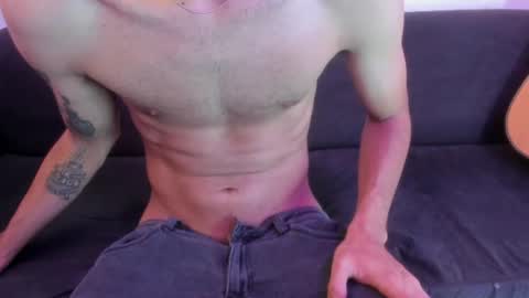 Snapshot of henrik_senn chatting on 07.14.26 henrik_senn online show from 07.14.26