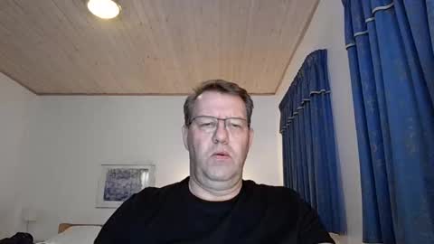 henrikrp1971 online show from 12.11.24