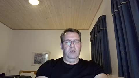 henrikrp1971 online show from 12.12.24