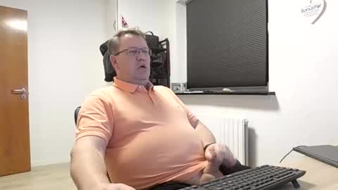 henrikrp1971 online show from 02.05.25