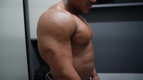 Henri online show from 12.02.25