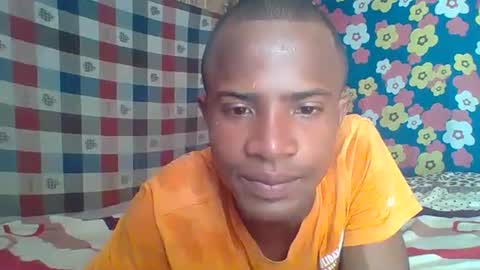 Adrian Honey online show from 01.04.25