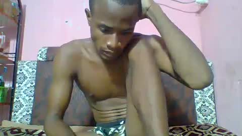 Adrian Honey online show from 01.08.25