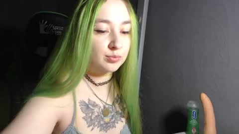 Snapshot of hentaishiing chatting on 12.01.24 Hentaishiing online show from 12.01.24