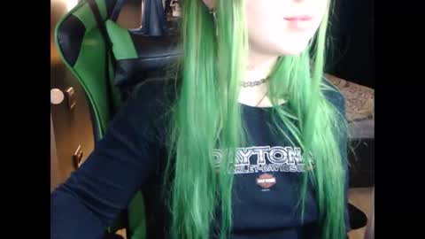 Snapshot of hentaishiing chatting on 09.16.25 Hentaishiing online show from 09.16.25