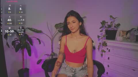 Snapshot of hera_069 chatting on 09.14.25 Hello I am Valentina independent Colombian model I love sensuality and pleasure welcome online show from 09.14.25