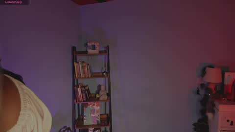 Snapshot of hera_069 chatting on 04.21.26 Hello I am Valentina independent Colombian model I love sensuality and pleasure welcome online show from 04.21.26
